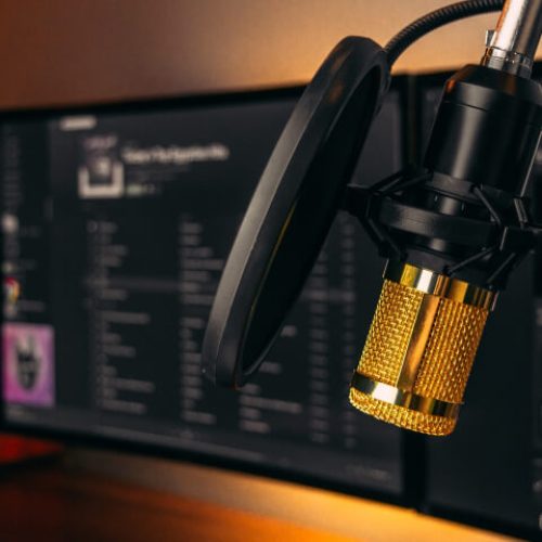 podcaster-template-episodes-page-header-img